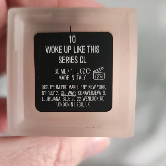 IL Makiage 'Woke Up Like This' Foundation, Series CL 10 - Picture 2 of 4